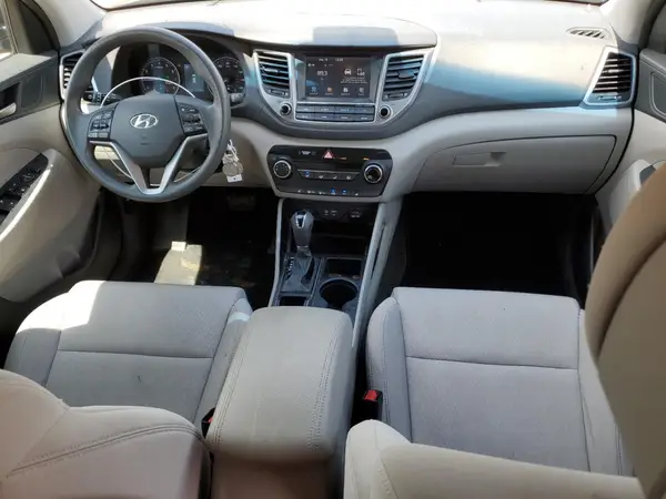 KM8J33A40JU654677 2018 HYUNDAI TUCSON - Image 8