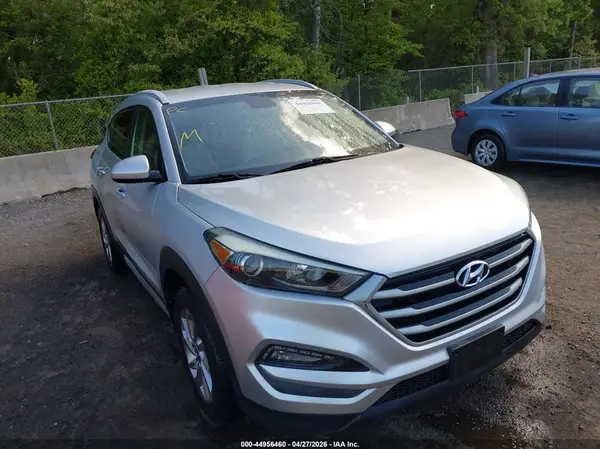 KM8J33A40JU662620 2018 HYUNDAI TUCSON - Image 1
