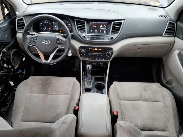 KM8J33A40JU663539 2018 HYUNDAI TUCSON - Image 8