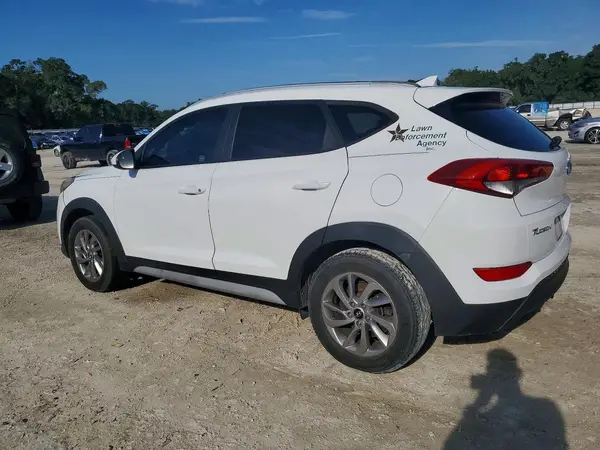 KM8J33A40JU665677 2018 HYUNDAI TUCSON - Image 2