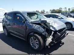 KM8J33A40JU672161 2018 HYUNDAI TUCSON