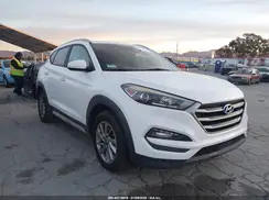 KM8J33A40JU675643 2018 HYUNDAI TUCSON
