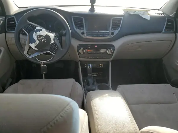 KM8J33A40JU675819 2018 HYUNDAI TUCSON - Image 8
