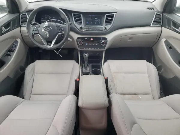 KM8J33A40JU676467 2018 HYUNDAI TUCSON - Image 8