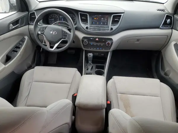 KM8J33A40JU676999 2018 HYUNDAI TUCSON - Image 8