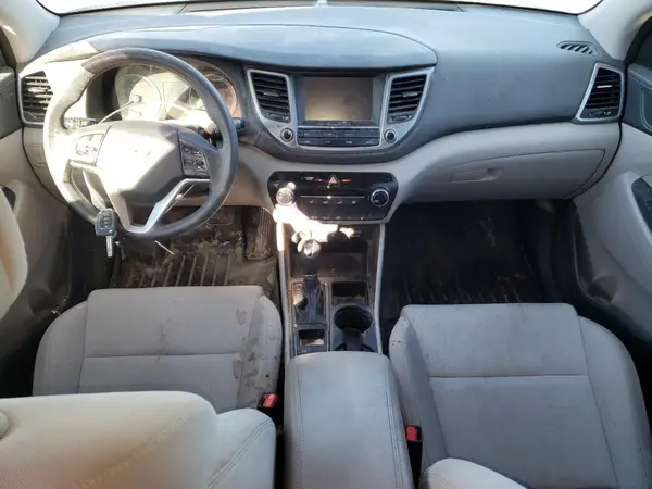 KM8J33A40JU680356 2018 HYUNDAI TUCSON - Image 8