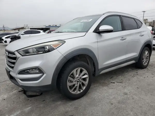 KM8J33A40JU688599 2018 HYUNDAI TUCSON - Image 1