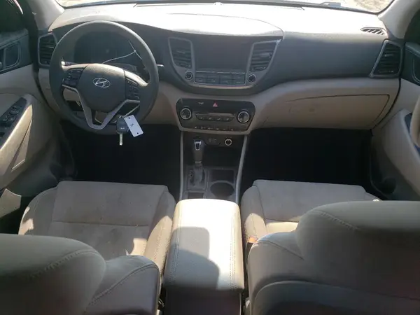 KM8J33A40JU692149 2018 HYUNDAI TUCSON - Image 8