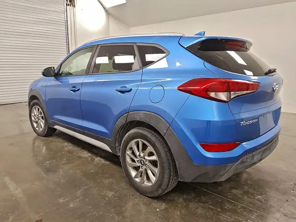 KM8J33A40JU693964 2018 HYUNDAI TUCSON - Image 2