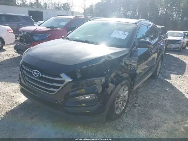 KM8J33A40JU710603 2018 HYUNDAI TUCSON - Image 2