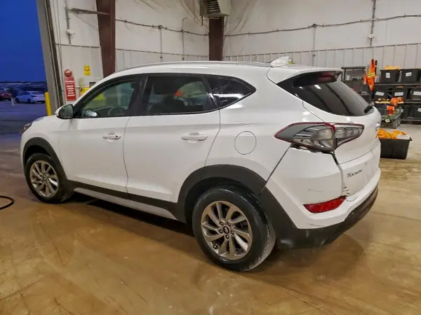 KM8J33A40JU713517 2018 HYUNDAI TUCSON - Image 2