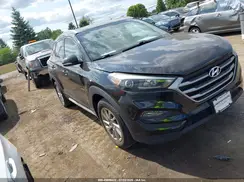 KM8J33A40JU713694 2018 HYUNDAI TUCSON