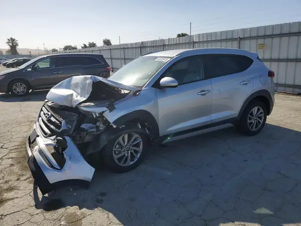 KM8J33A40JU719592 2018 HYUNDAI TUCSON - Image 1