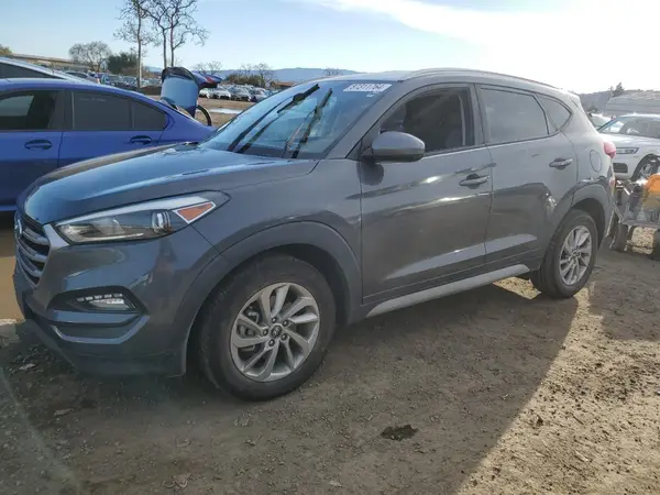 KM8J33A40JU724680 2018 HYUNDAI TUCSON - Image 1