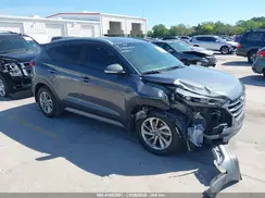 KM8J33A40JU746467 2018 HYUNDAI TUCSON