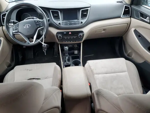 KM8J33A40JU776794 2018 HYUNDAI TUCSON - Image 8
