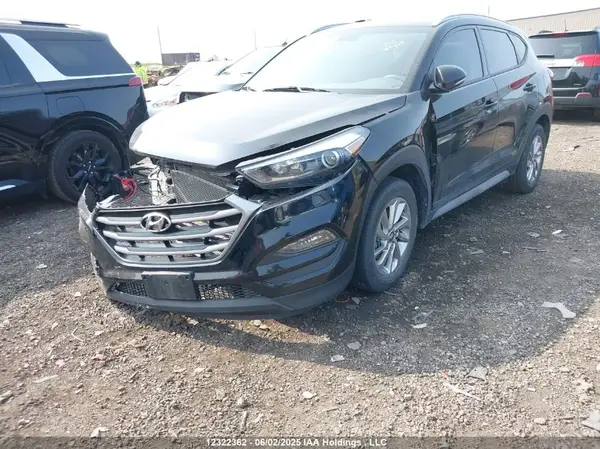 KM8J33A40JU793837 2018 HYUNDAI TUCSON - Image 2