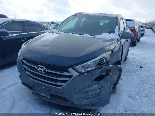 KM8J33A40JU798455 2018 HYUNDAI TUCSON - Image 2