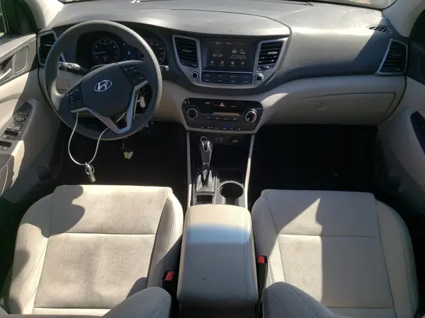 KM8J33A40JU803993 2018 HYUNDAI TUCSON - Image 8