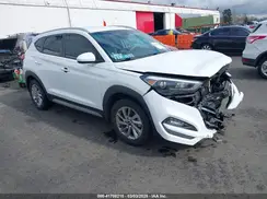 KM8J33A40JU808319 2018 HYUNDAI TUCSON