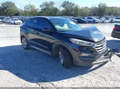 KM8J33A40JU808417 2018 HYUNDAI TUCSON