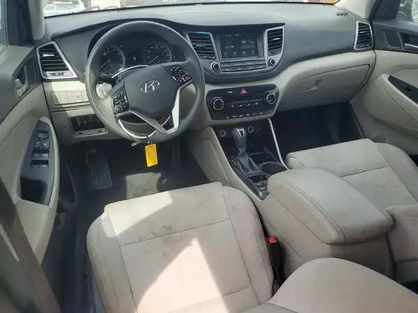 KM8J33A40JU814475 2018 HYUNDAI TUCSON - Image 8