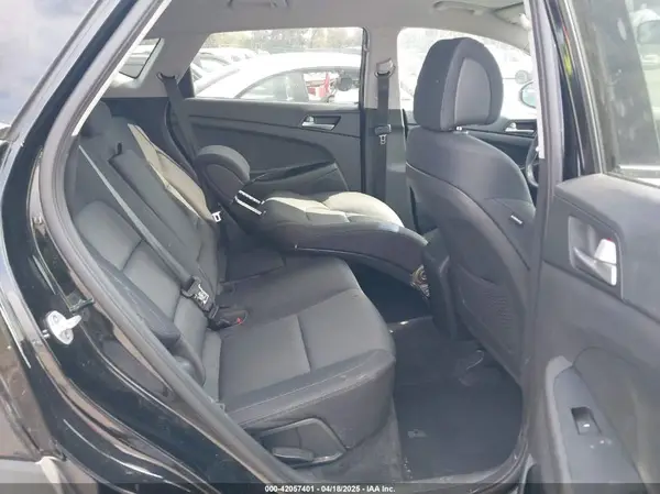 KM8J33A40JU817196 2018 HYUNDAI TUCSON - Image 8