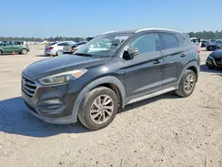 KM8J33A40JU820194 2018 HYUNDAI TUCSON
