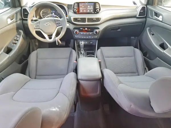 KM8J33A40KU000246 2019 HYUNDAI TUCSON - Image 8
