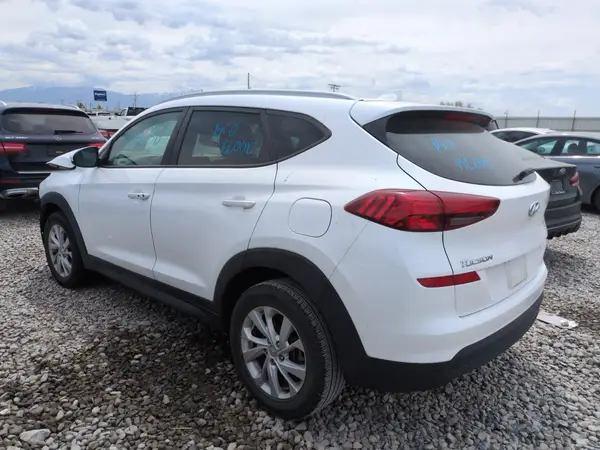 KM8J33A40KU883300 2019 HYUNDAI TUCSON - Image 2