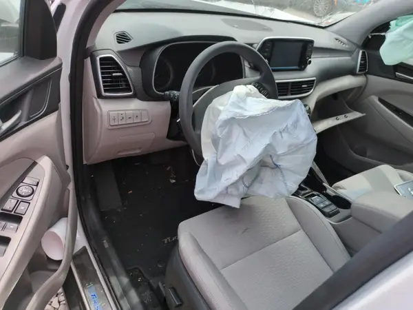 KM8J33A40KU883300 2019 HYUNDAI TUCSON - Image 8