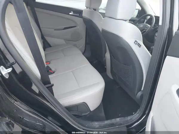 KM8J33A40KU954608 2019 HYUNDAI TUCSON - Image 8