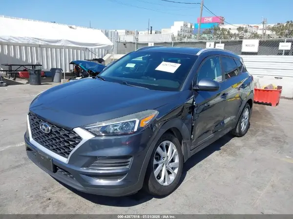 KM8J33A40KU966628 2019 HYUNDAI TUCSON - Image 2