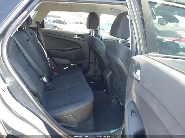 KM8J33A40KU966628 2019 HYUNDAI TUCSON - Image 8