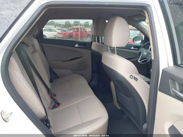 KM8J33A40KU982652 2019 HYUNDAI TUCSON - Image 8