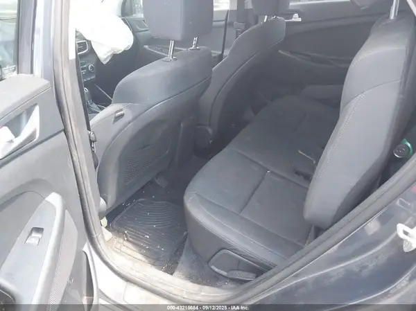 KM8J33A40LU106360 2020 HYUNDAI TUCSON - Image 8