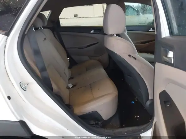 KM8J33A40LU112806 2020 HYUNDAI TUCSON - Image 8