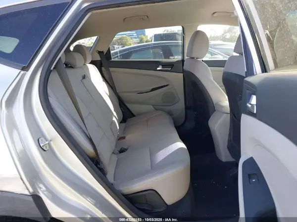 KM8J33A40LU208371 2020 HYUNDAI TUCSON - Image 8
