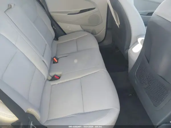 KM8J33A40MU316975 2021 HYUNDAI TUCSON - Image 8
