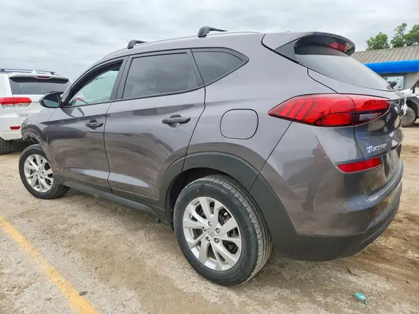 KM8J33A40MU350270 2021 HYUNDAI TUCSON - Image 2