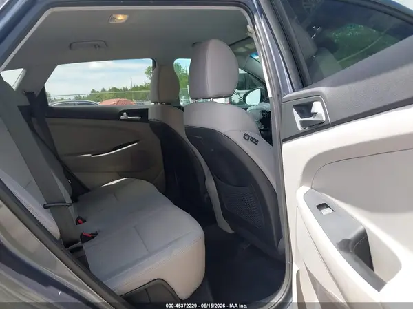 KM8J33A40MU363231 2021 HYUNDAI TUCSON - Image 8