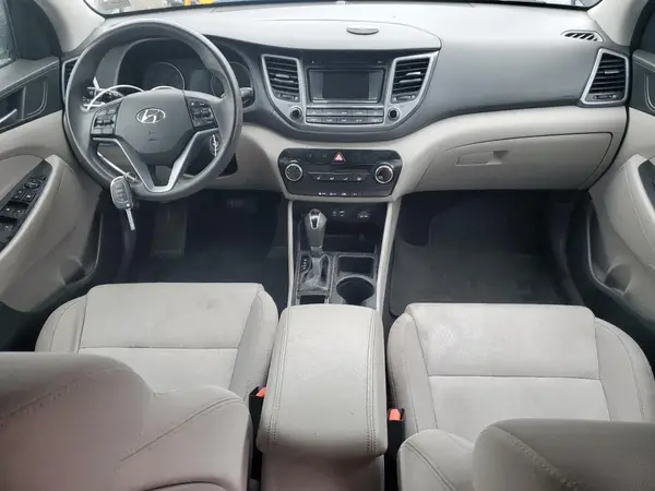 KM8J33A41GU026135 2016 HYUNDAI TUCSON - Image 8