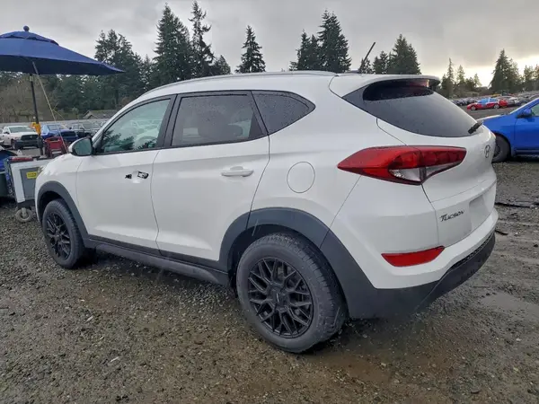 KM8J33A41GU030783 2016 HYUNDAI TUCSON - Image 2