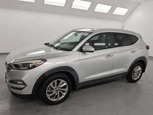 KM8J33A41GU076078 2016 HYUNDAI TUCSON - Image 1