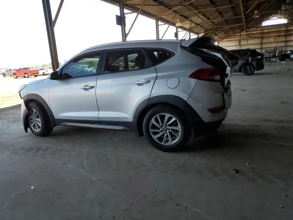 KM8J33A41GU089459 2016 HYUNDAI TUCSON - Image 2