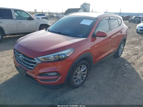 KM8J33A41GU104753 2016 HYUNDAI TUCSON - Image 2