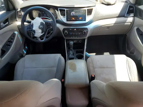KM8J33A41GU105174 2016 HYUNDAI TUCSON - Image 8