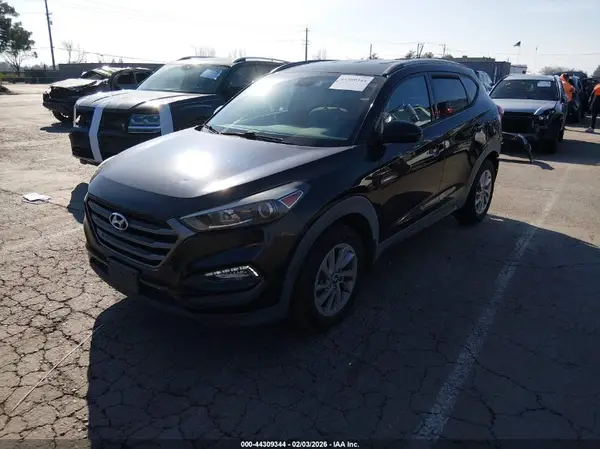 KM8J33A41GU114991 2016 HYUNDAI TUCSON - Image 2