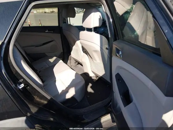 KM8J33A41GU114991 2016 HYUNDAI TUCSON - Image 8