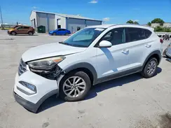 KM8J33A41GU117924 2016 HYUNDAI TUCSON